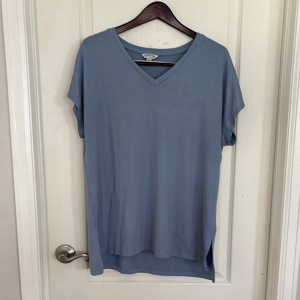 Orvis Women's Blue V-Neck Top